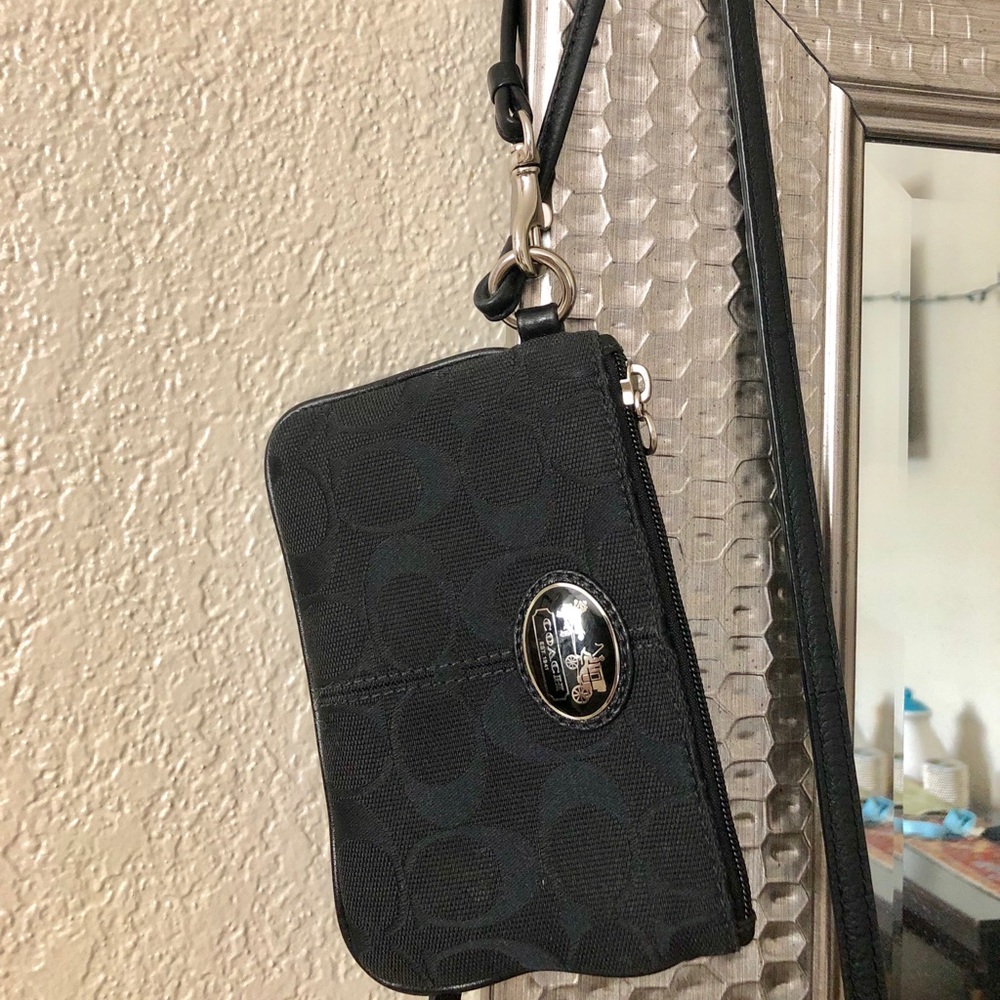 Coach Wristlet purse